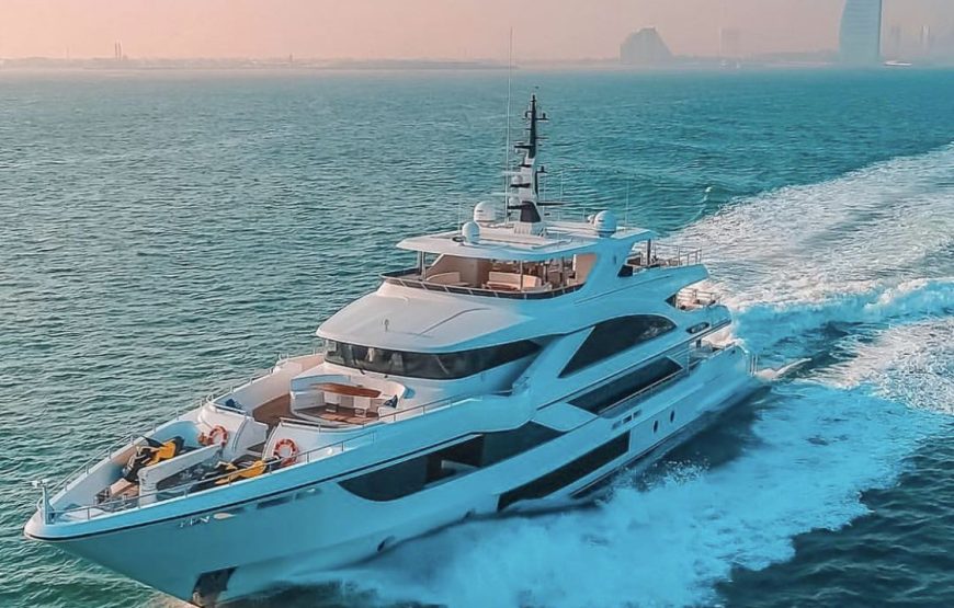 Luxury Yacht Rental Dubai